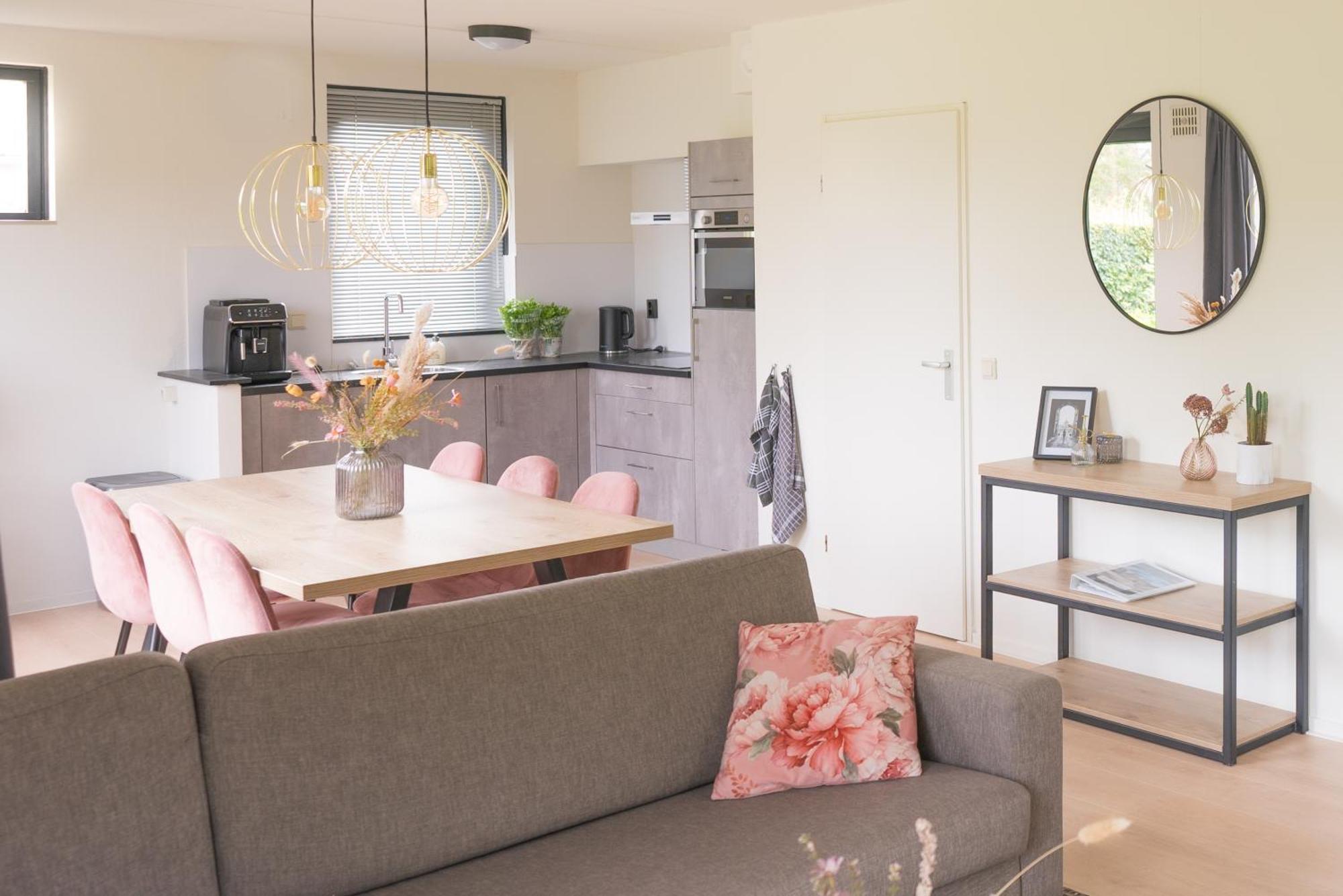 6P Vrijstaand Huis Met Royale Tuin En Hottub Ewijk Exterior foto