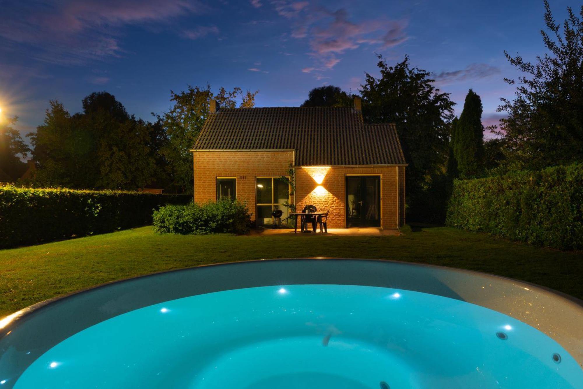 6P Vrijstaand Huis Met Royale Tuin En Hottub Ewijk Exterior foto