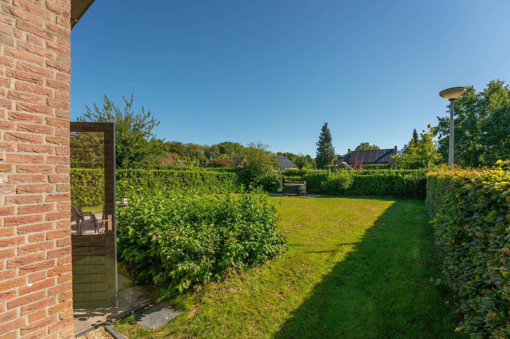 6P Vrijstaand Huis Met Royale Tuin En Hottub Ewijk Exterior foto