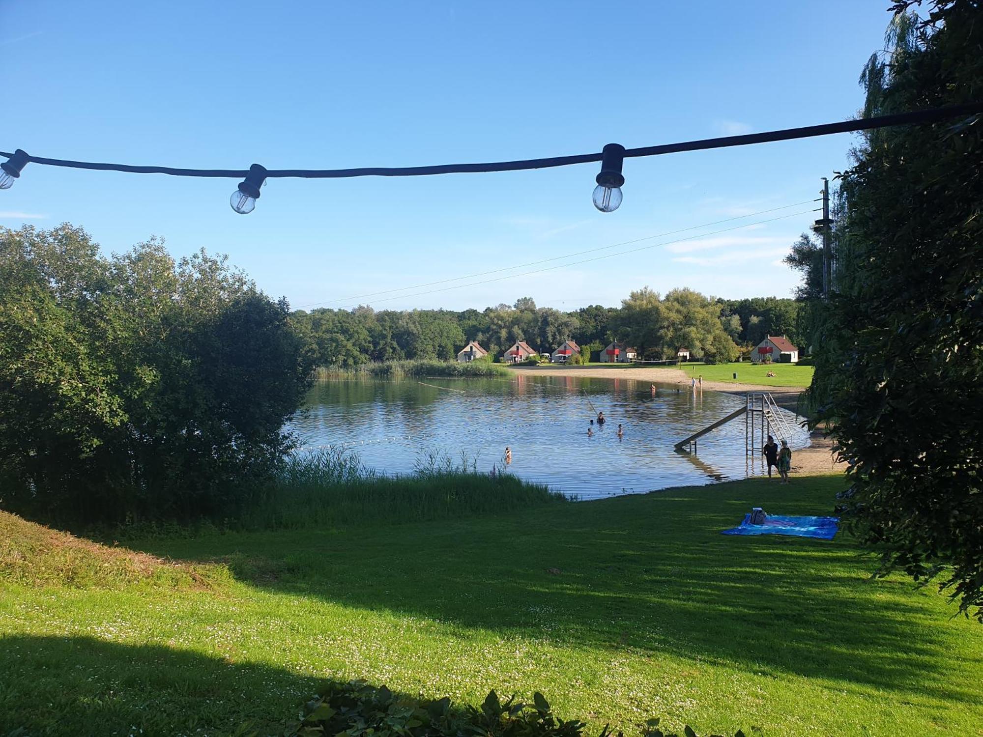 6P Vrijstaand Huis Met Royale Tuin En Hottub Ewijk Exterior foto